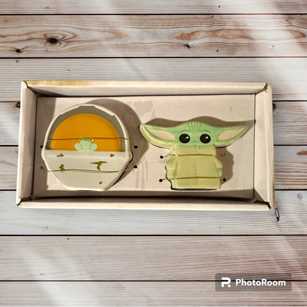 Star Wars Grogu Salt and Pepper Shakers